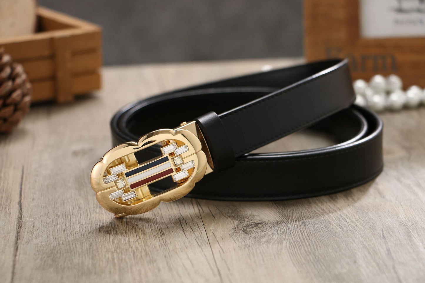 Casual All-match Symmetrical Flower-shaped Buckle Belt